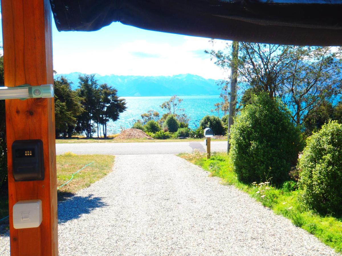 Lakefront Fantail Cottage Lake Hawea, Wanaka Zewnętrze zdjęcie