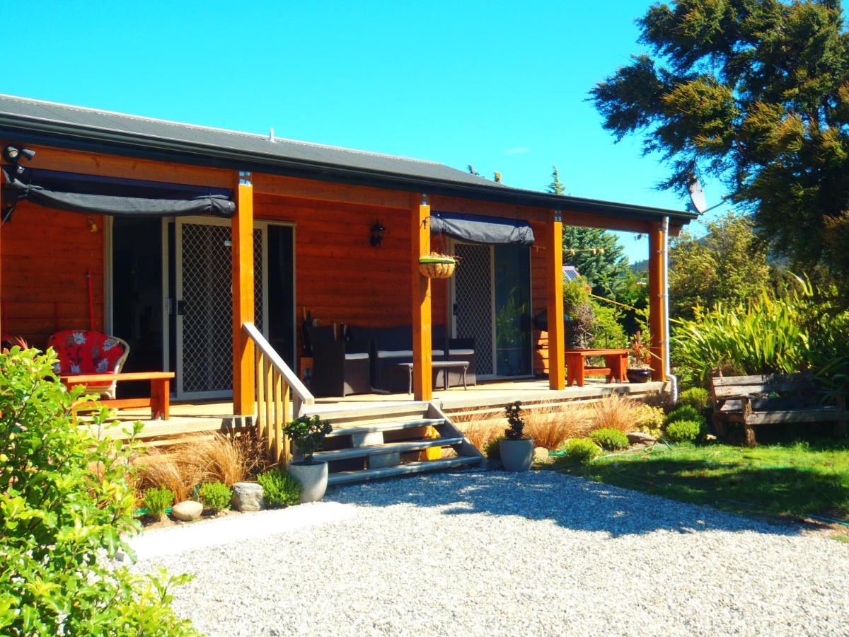 Lakefront Fantail Cottage Lake Hawea, Wanaka Zewnętrze zdjęcie