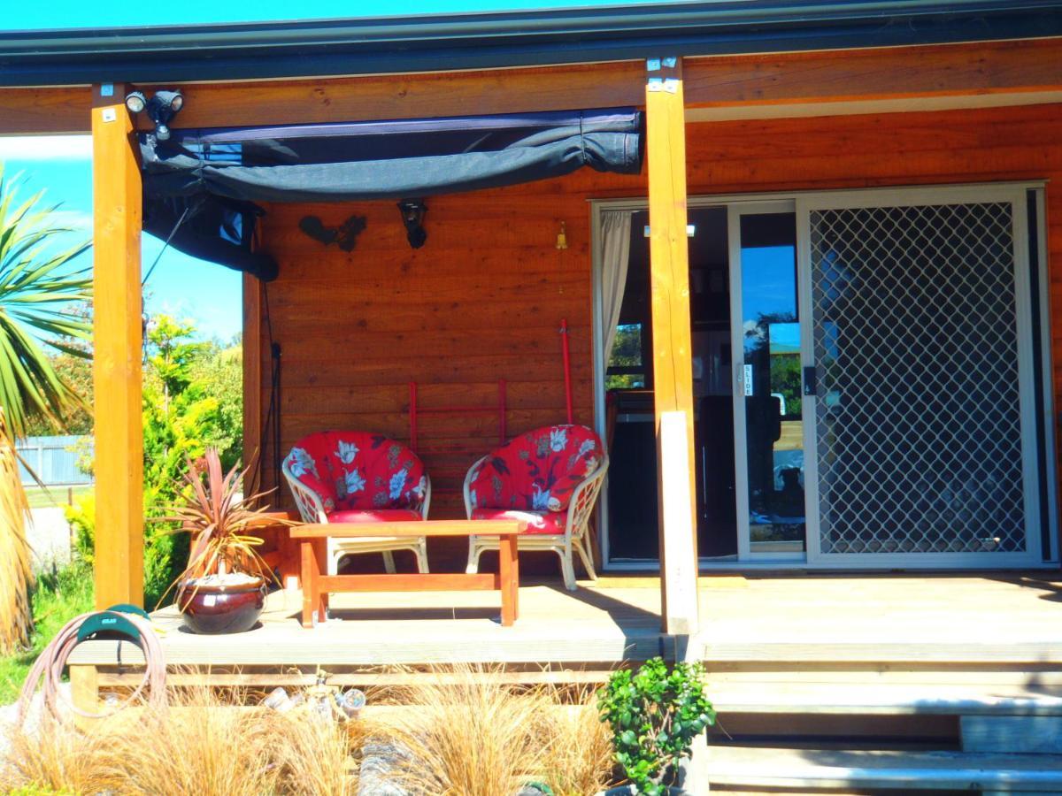 Lakefront Fantail Cottage Lake Hawea, Wanaka Zewnętrze zdjęcie